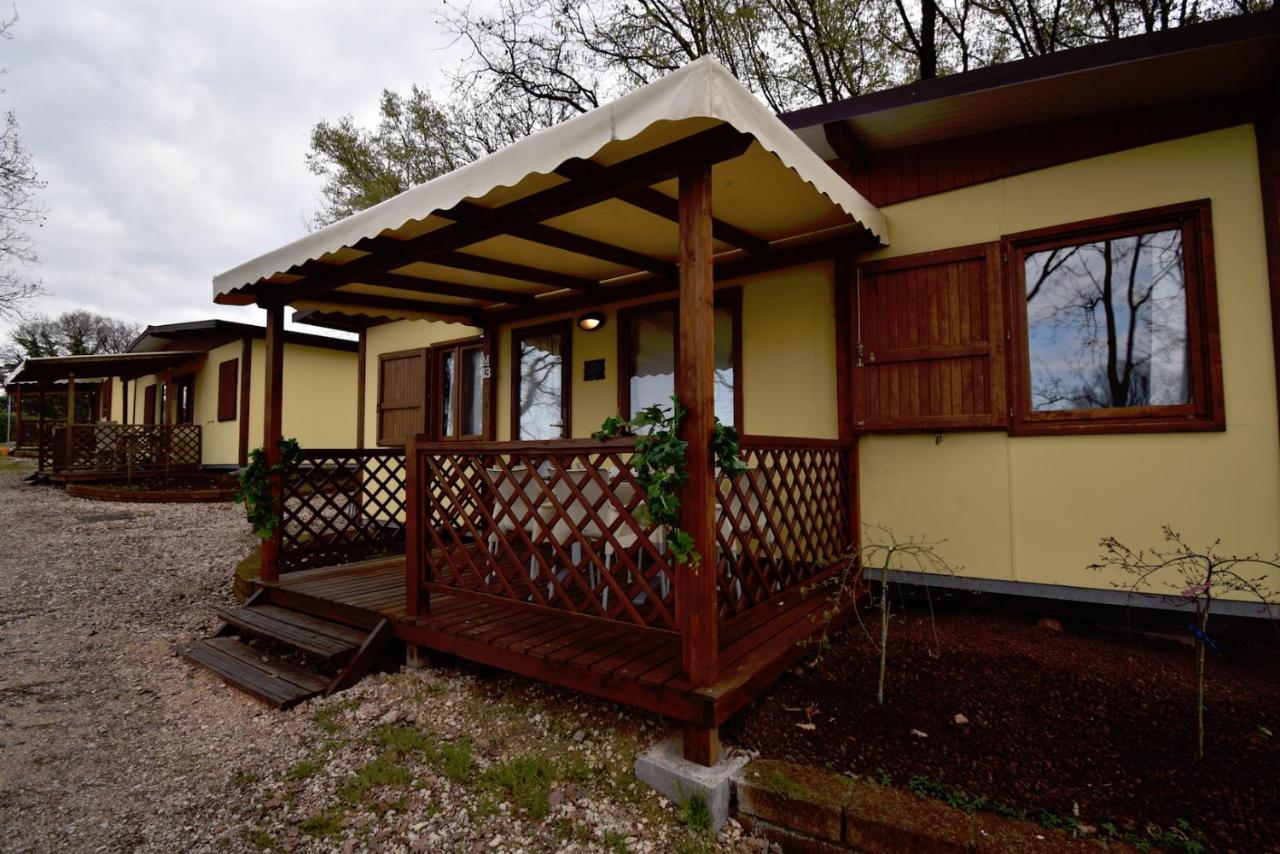 Agriturismo B&B Corte Tonolli ヴァレッジョ・スル・ミンチョ エクステリア 写真