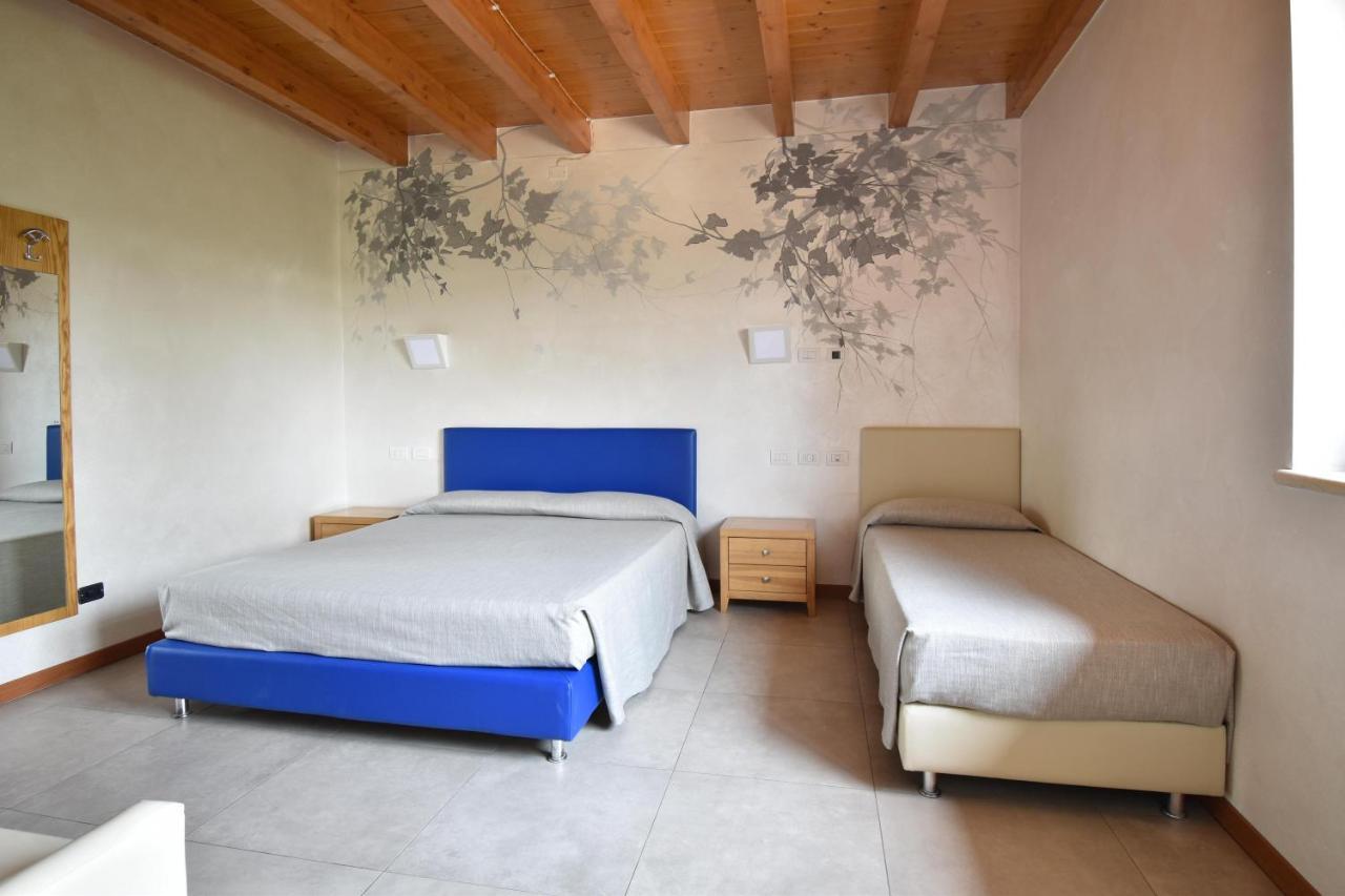 Agriturismo B&B Corte Tonolli ヴァレッジョ・スル・ミンチョ エクステリア 写真