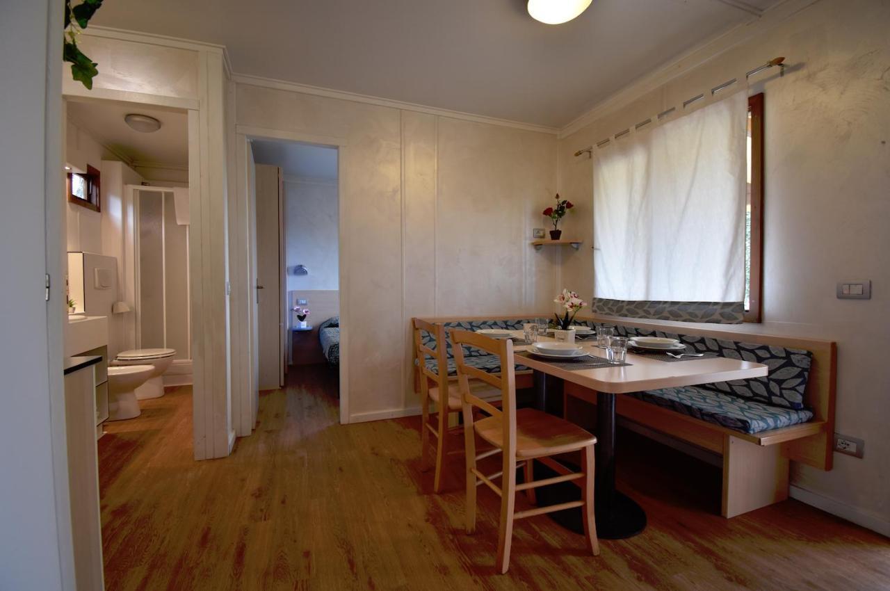 Agriturismo B&B Corte Tonolli ヴァレッジョ・スル・ミンチョ エクステリア 写真