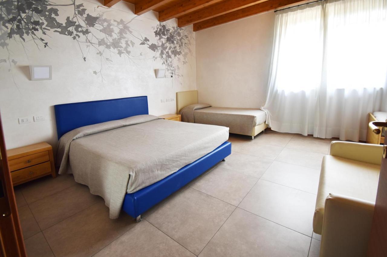 Agriturismo B&B Corte Tonolli ヴァレッジョ・スル・ミンチョ エクステリア 写真