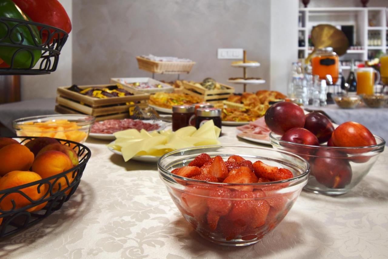 Agriturismo B&B Corte Tonolli ヴァレッジョ・スル・ミンチョ エクステリア 写真