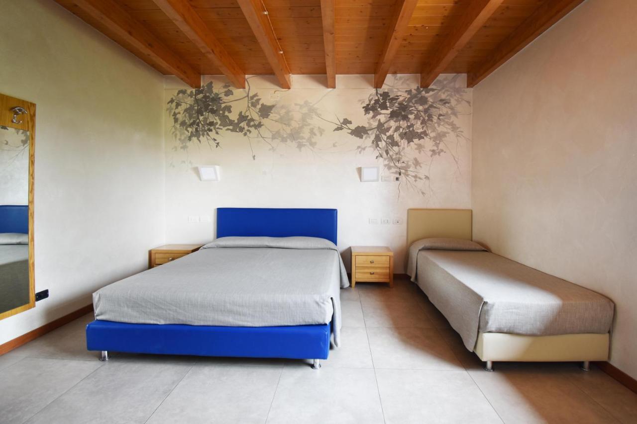 Agriturismo B&B Corte Tonolli ヴァレッジョ・スル・ミンチョ エクステリア 写真