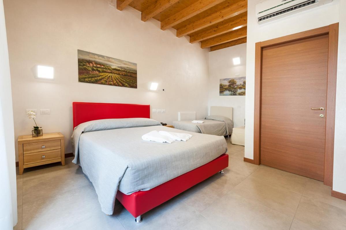 Agriturismo B&B Corte Tonolli ヴァレッジョ・スル・ミンチョ エクステリア 写真