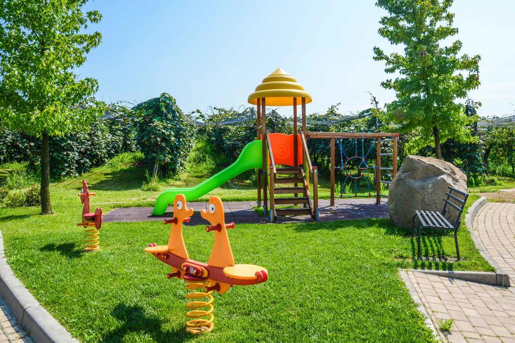 Agriturismo B&B Corte Tonolli ヴァレッジョ・スル・ミンチョ エクステリア 写真
