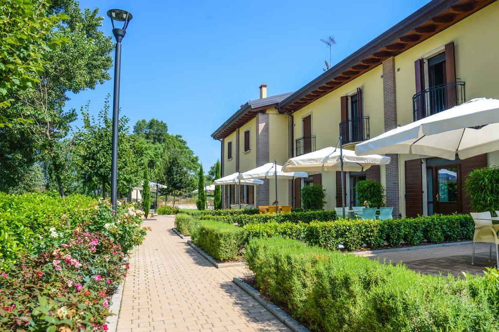Agriturismo B&B Corte Tonolli ヴァレッジョ・スル・ミンチョ エクステリア 写真