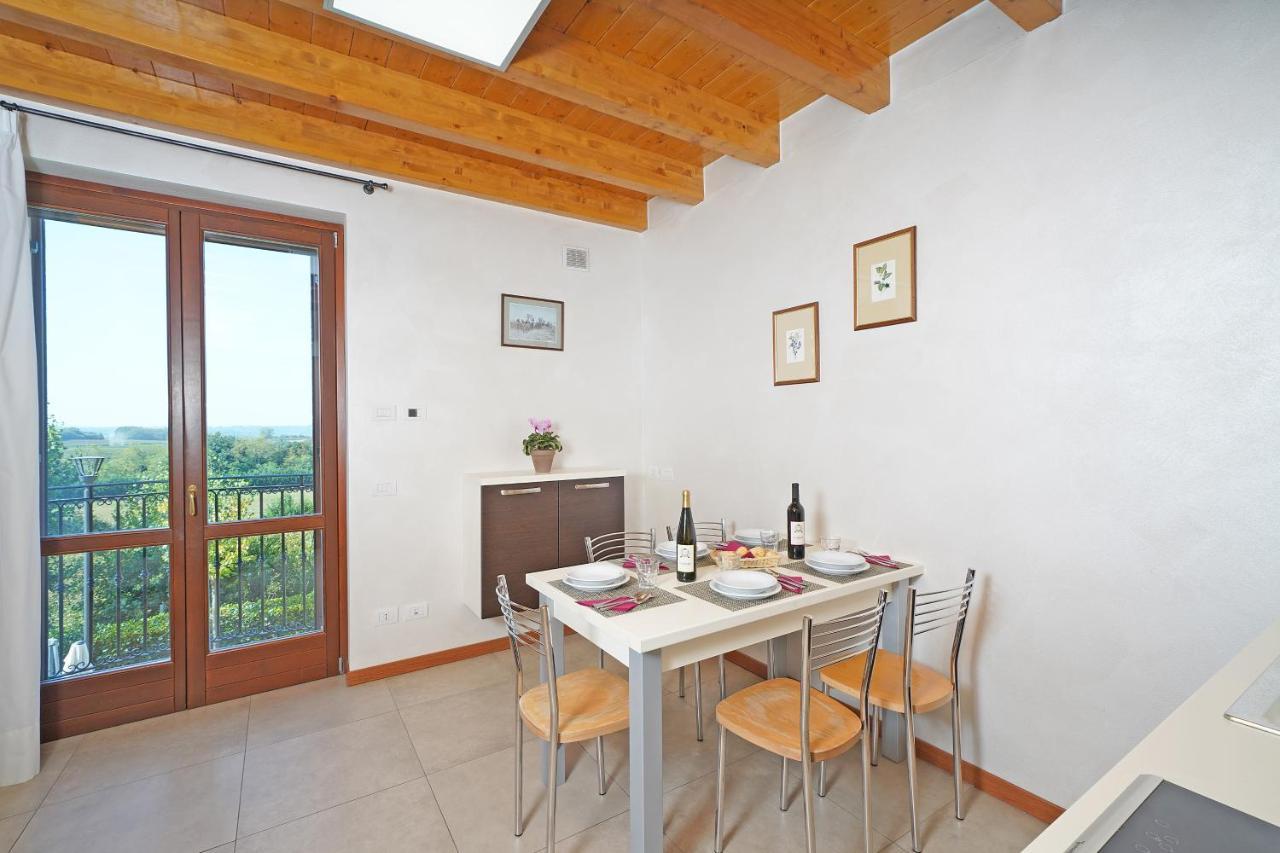 Agriturismo B&B Corte Tonolli ヴァレッジョ・スル・ミンチョ エクステリア 写真