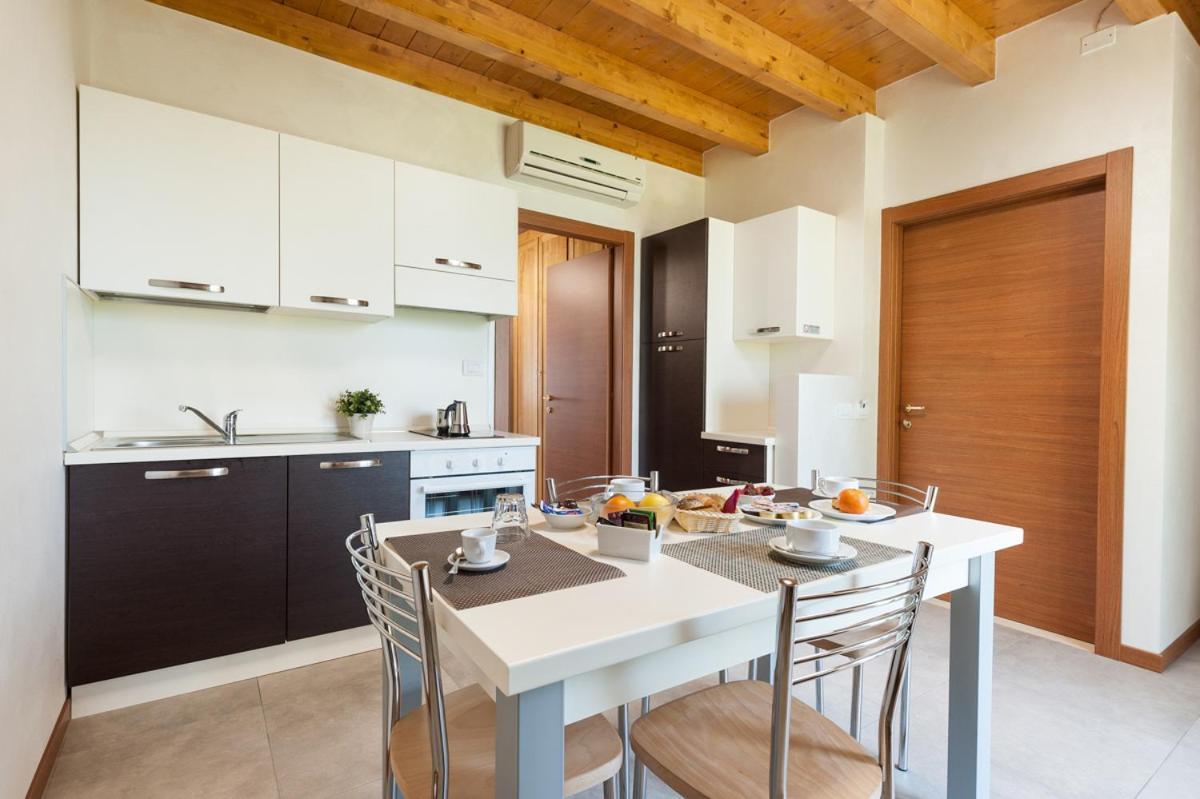 Agriturismo B&B Corte Tonolli ヴァレッジョ・スル・ミンチョ エクステリア 写真